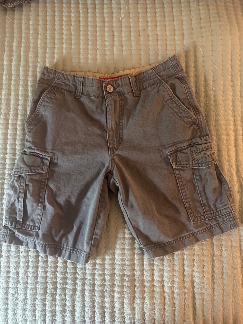 UNIONBAY Men's Gray Cargo Shorts with Utility Pockets
